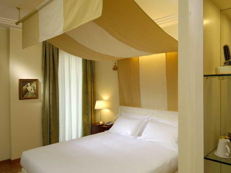 Rizzi Aquacharme & 4*
